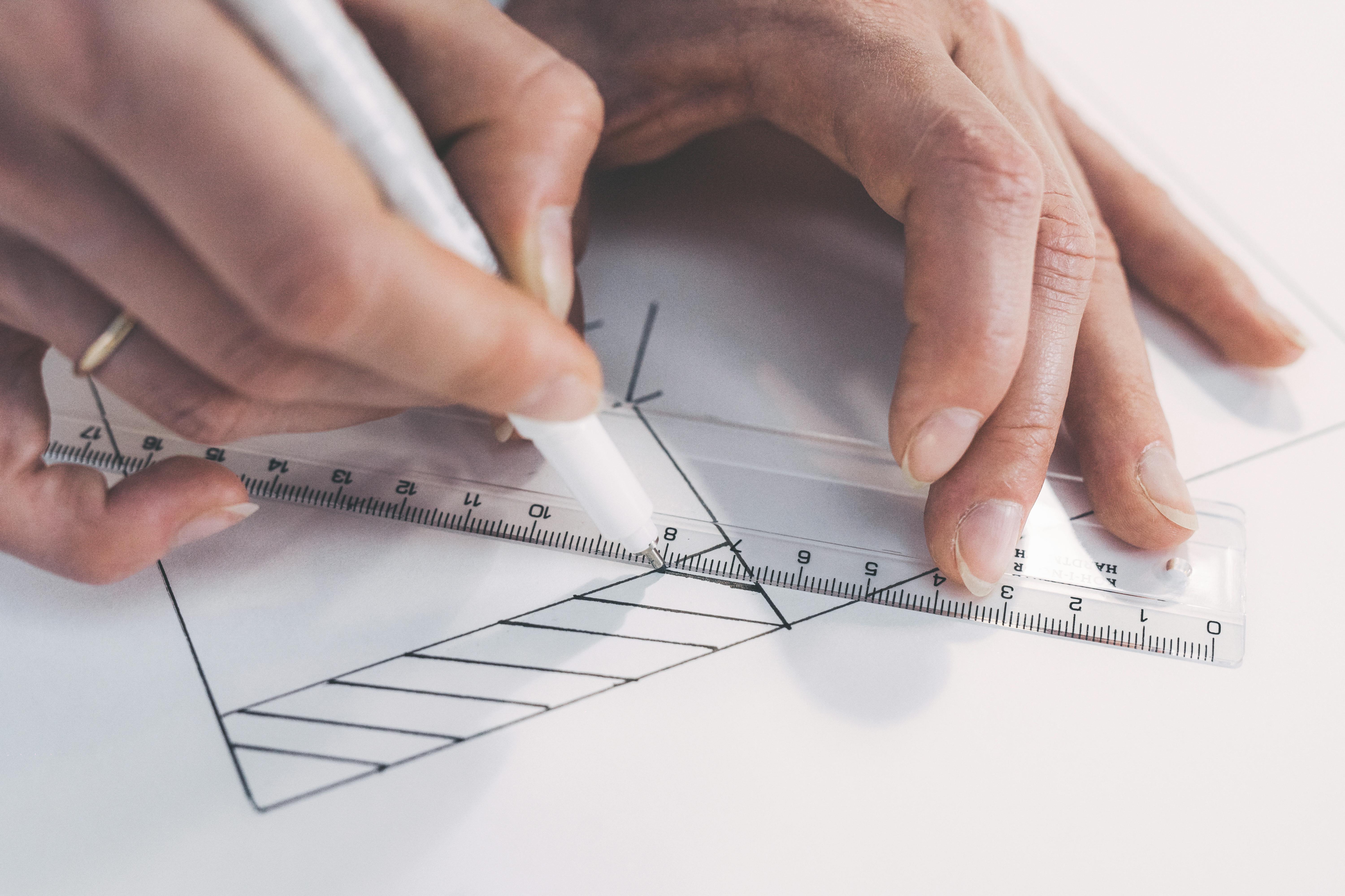 Geo driehoek met ontwerp — symbool strak en premium maatwerk